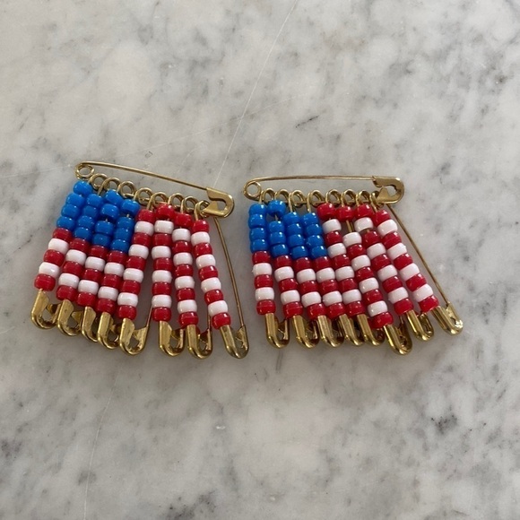 4th of July: Lot of two pin beaded flag pin nwot - Picture 1 of 4
